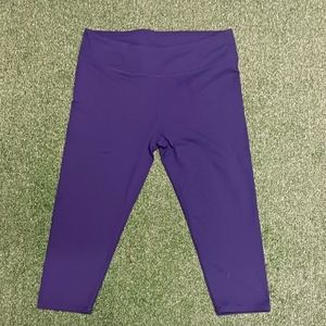 Fabletics Cropped Legging